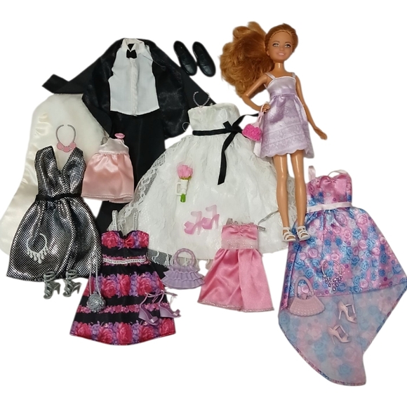 Barbie Stacie Doll with Assorted Wedding Themed Dresses and Accessories - Picture 1 of 4